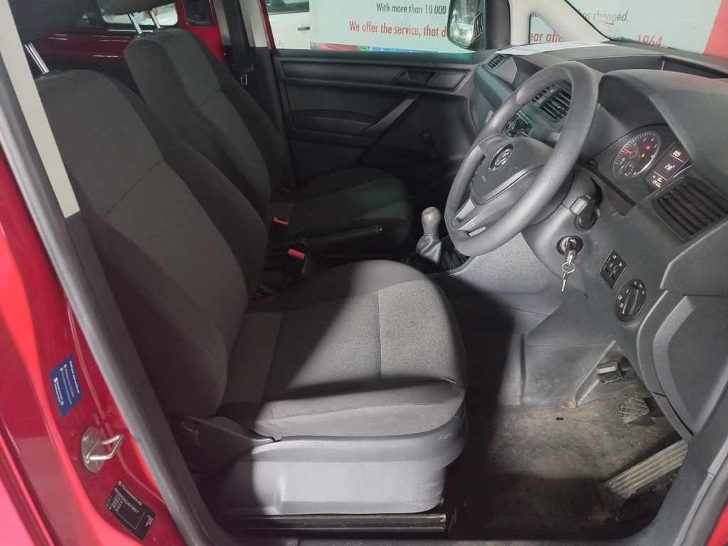2017 VW Caddy Crewbus 1.6i thumbnail 7