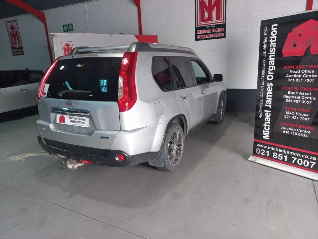 2012 Nissan X Trail 2.5 CVT thumbnail 5