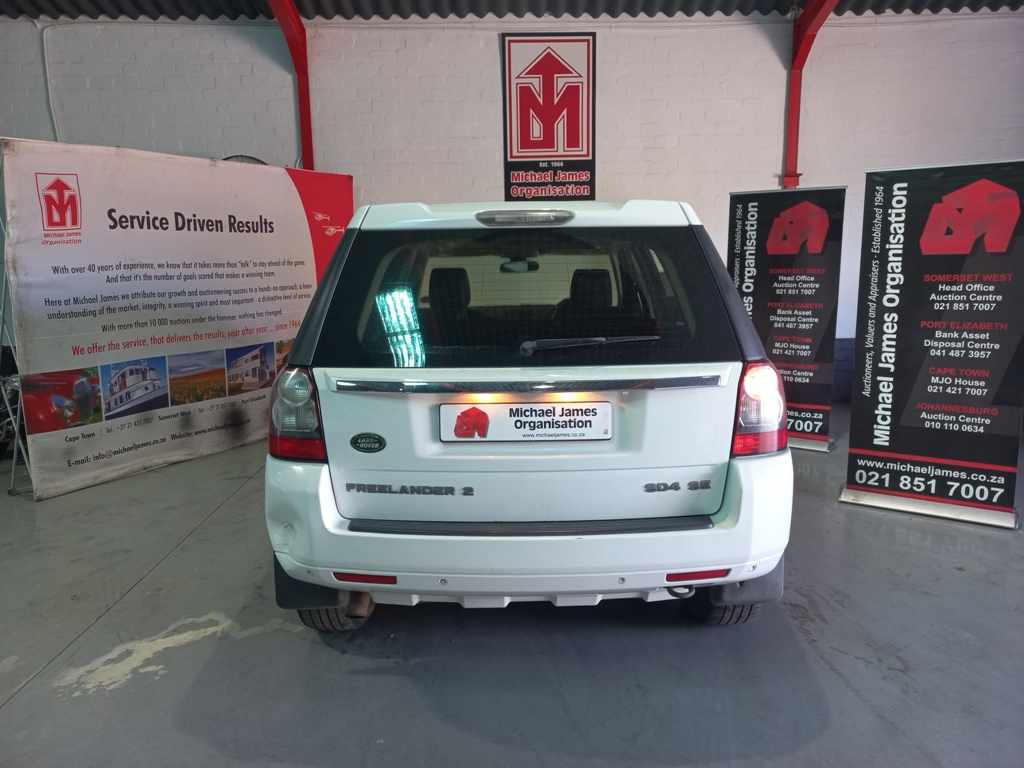 2011 Land Rover Freelander II 2.2 A/T thumbnail 4