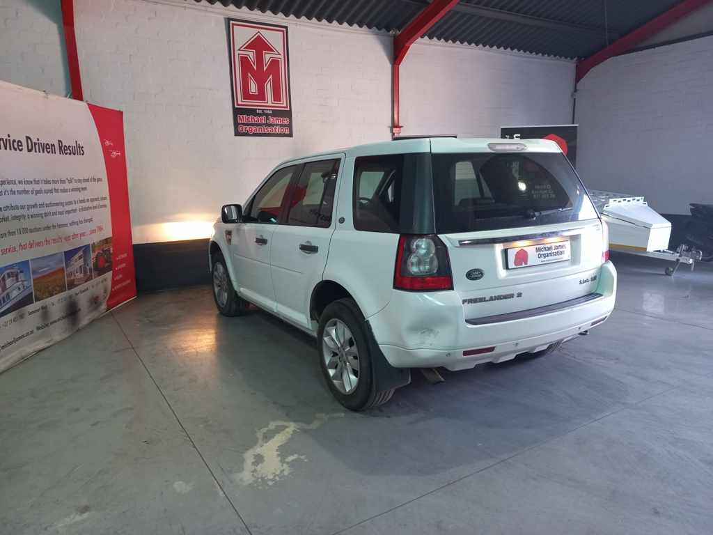 2011 Land Rover Freelander II 2.2 A/T thumbnail 6