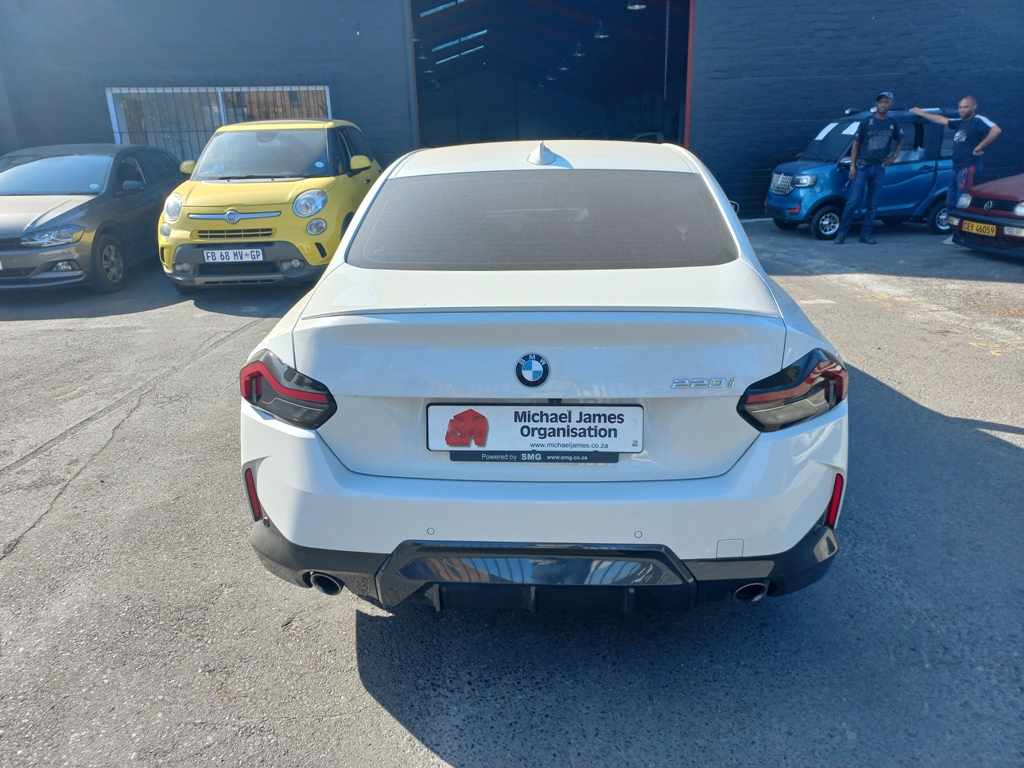 2022 BMW 220i Coupe M Sport A/T (NON RUNNER) thumbnail 4