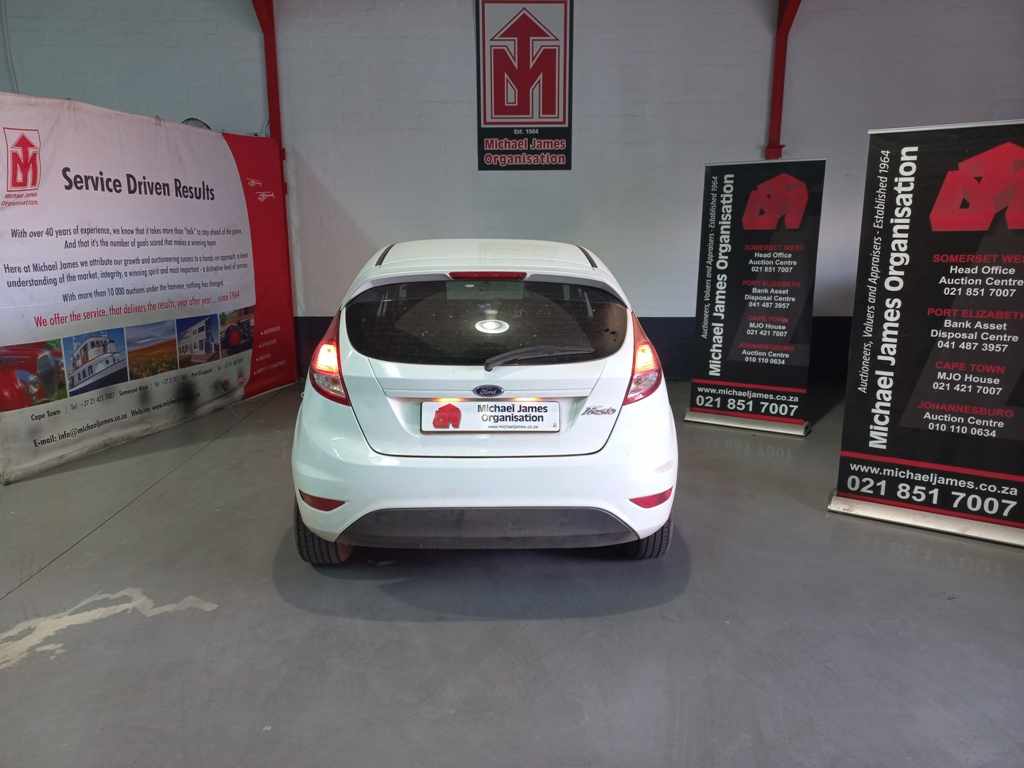 2017 Ford Fiesta 1.4 thumbnail 4