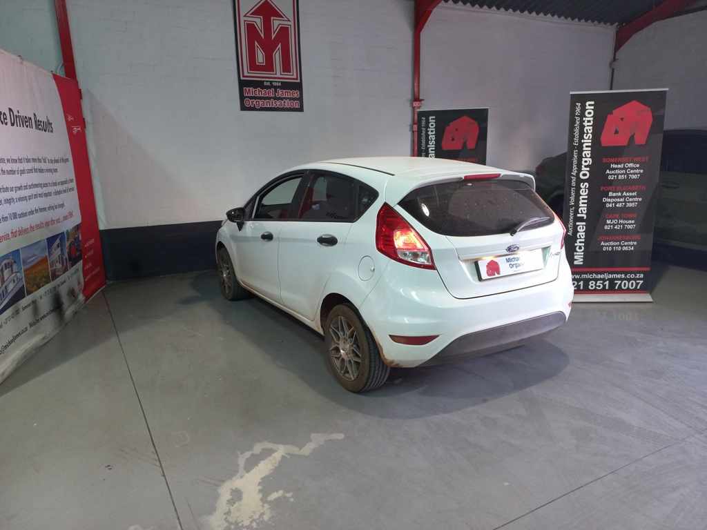 2017 Ford Fiesta 1.4 thumbnail 6