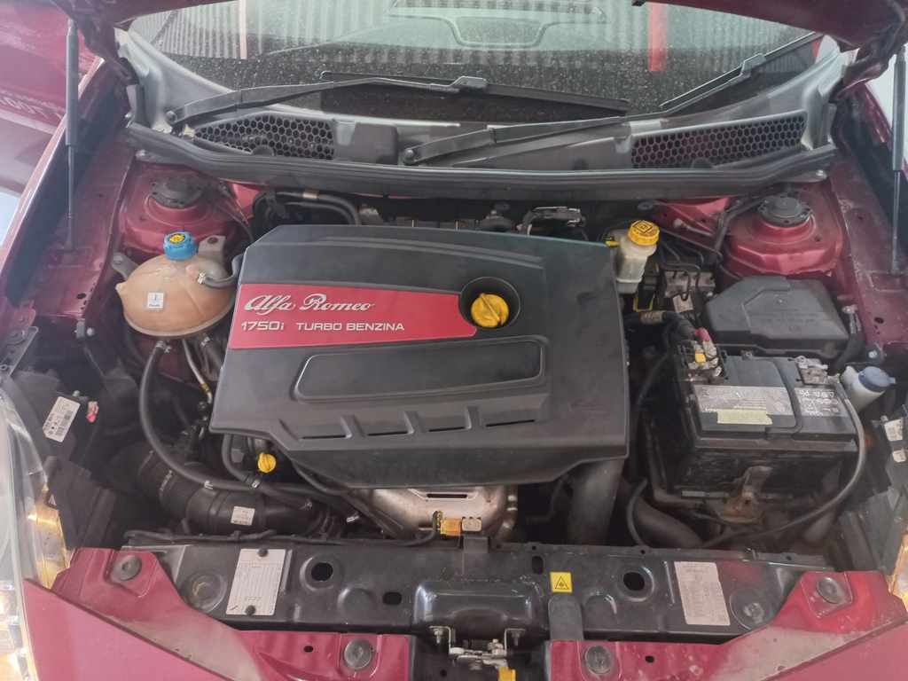 2011 Alfa Romeo Giulietta 1.8T thumbnail 9