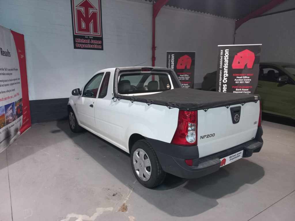 2013 Nissan NP200 1.6 P/U S/C thumbnail 6