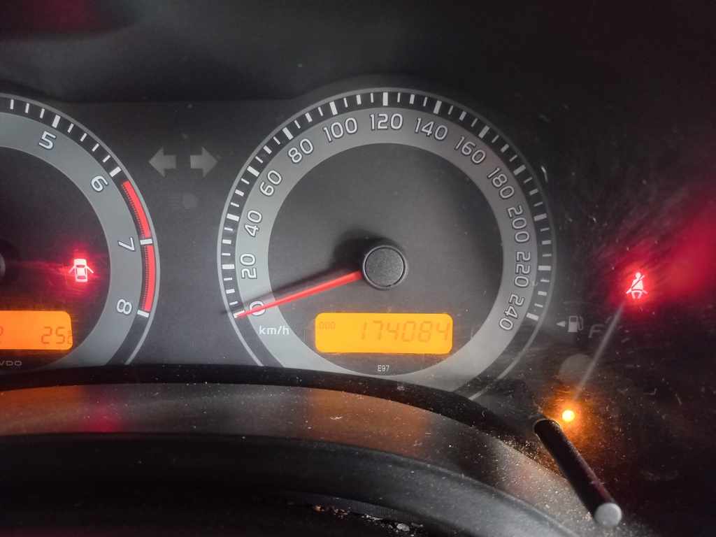2012 Toyota Corolla 1.3 thumbnail 8