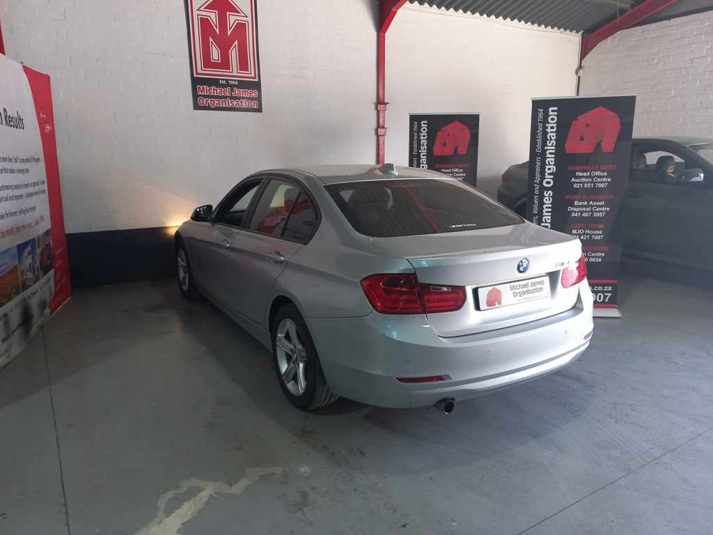 2015 BMW 316i A/T thumbnail 6