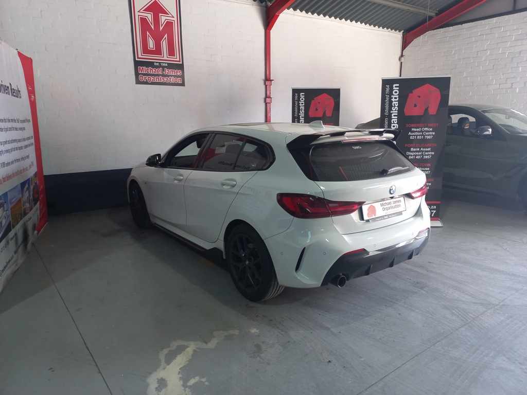 2022 BMW 118i A/T thumbnail 6