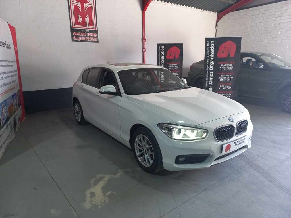 2017 BMW 120i A/T thumbnail 3