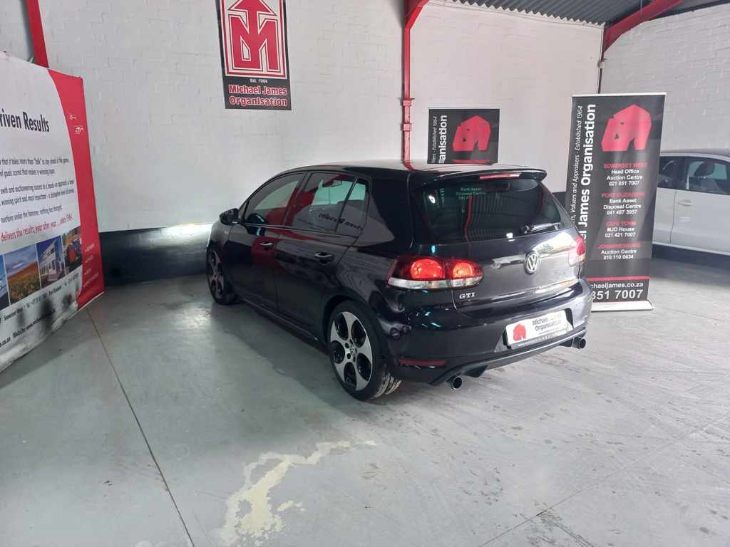 2010 VW Golf VI GTI 2.0 TSI thumbnail 6