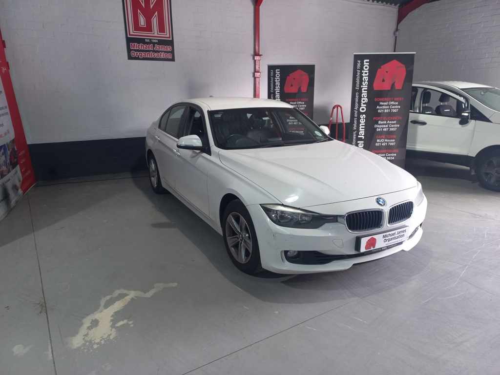 2015 BMW 320i A/T thumbnail 3
