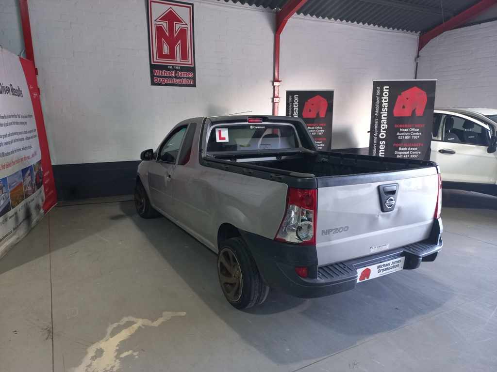 2017 Nissan NP200 1.6 P/U S/C thumbnail 6
