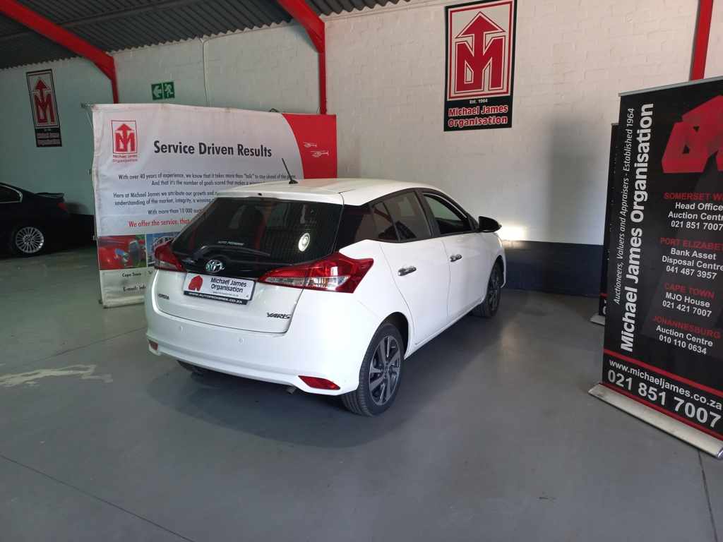 2019 Toyota Yaris 1.5 thumbnail 5