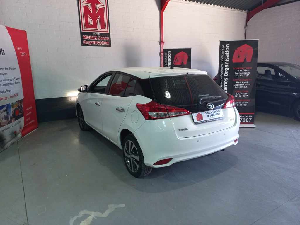 2019 Toyota Yaris 1.5 thumbnail 6