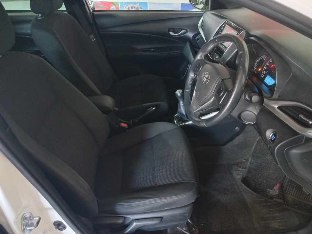 2019 Toyota Yaris 1.5 thumbnail 7