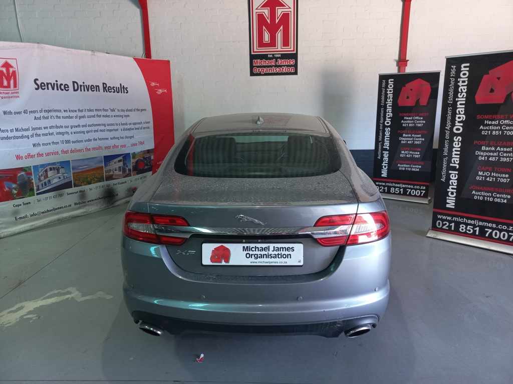 2014 Jaguar XF 2.0 i4 thumbnail 4