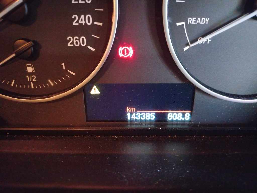 2011 BMW 118i thumbnail 8