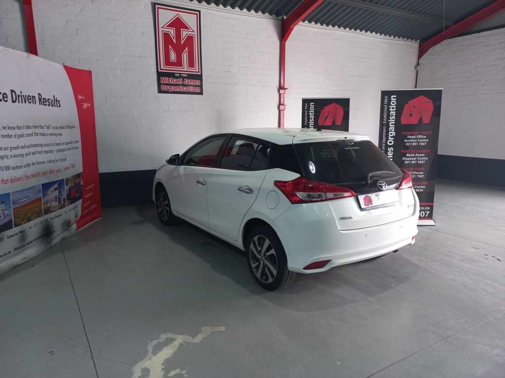 2019 Toyota Yaris 1.5 thumbnail 6