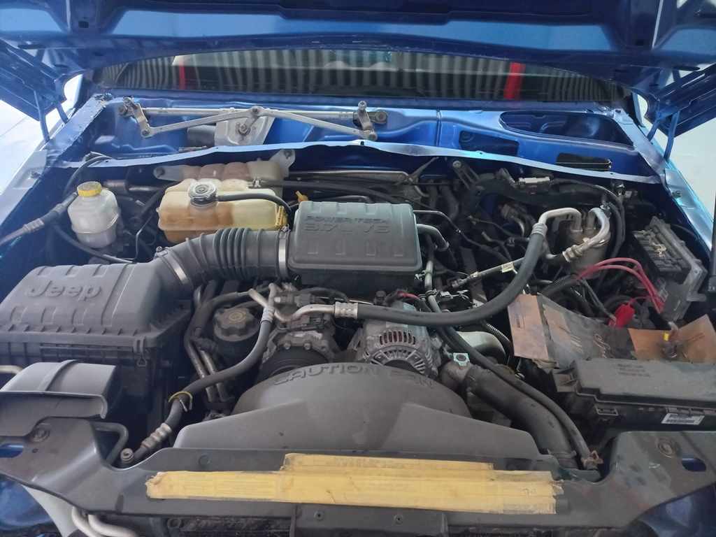 2003 Jeep Cherokee 3.7 A/T thumbnail 9