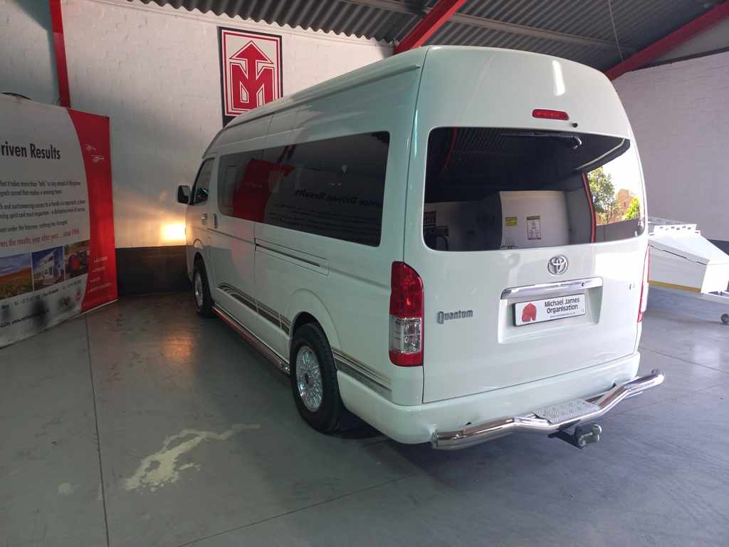 2015 Toyota Quantum Hiace 2.5 D-4D 14 Seat thumbnail 6