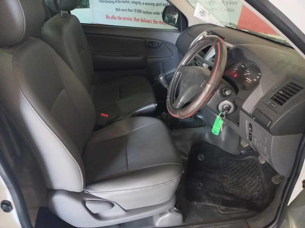 2012 Toyota Hilux 2.0 VVTi P/U S/C thumbnail 7
