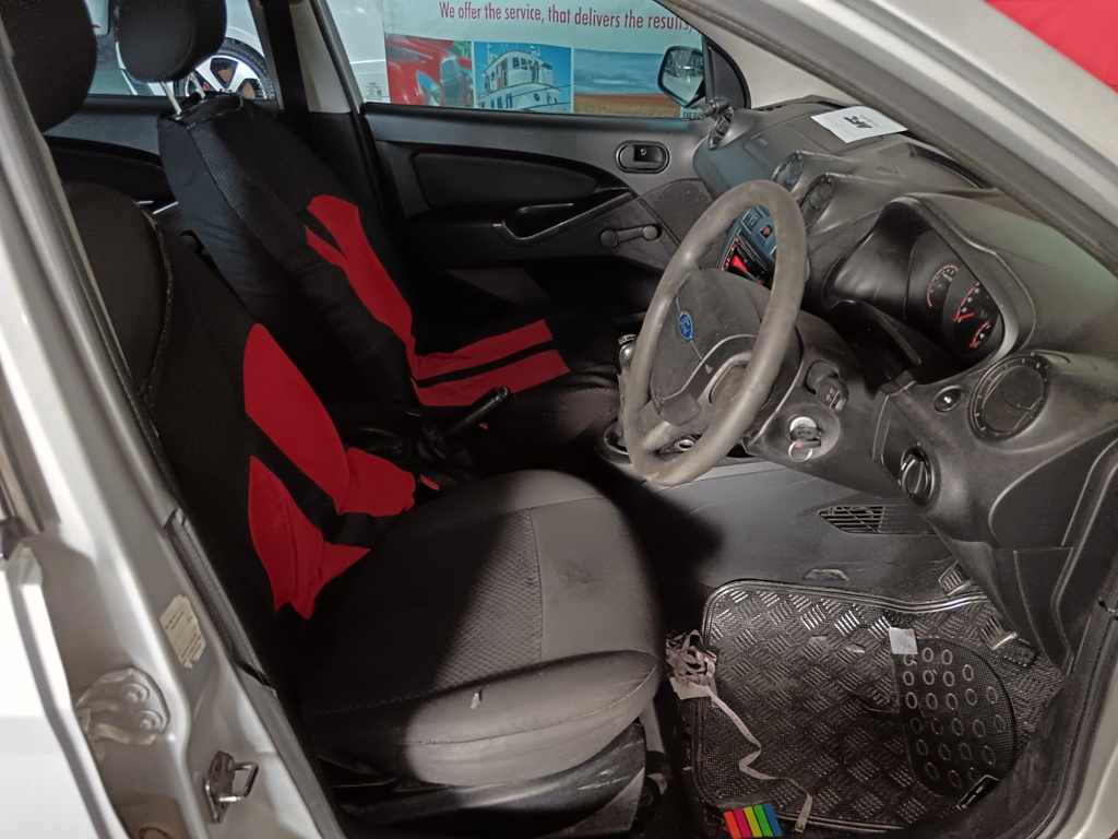 2013 Ford Figo 1.4 thumbnail 7