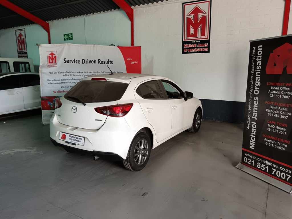 2022 Mazda 2 1.5 thumbnail 5