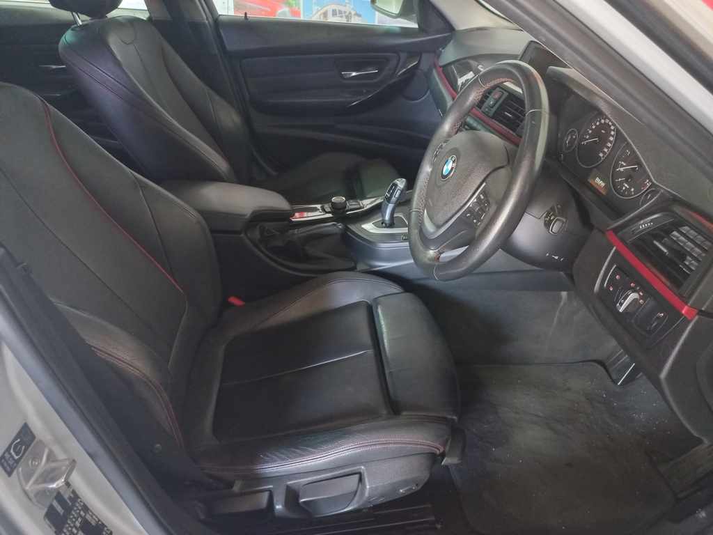2015 BMW 320i SPORT LINE A/T thumbnail 7