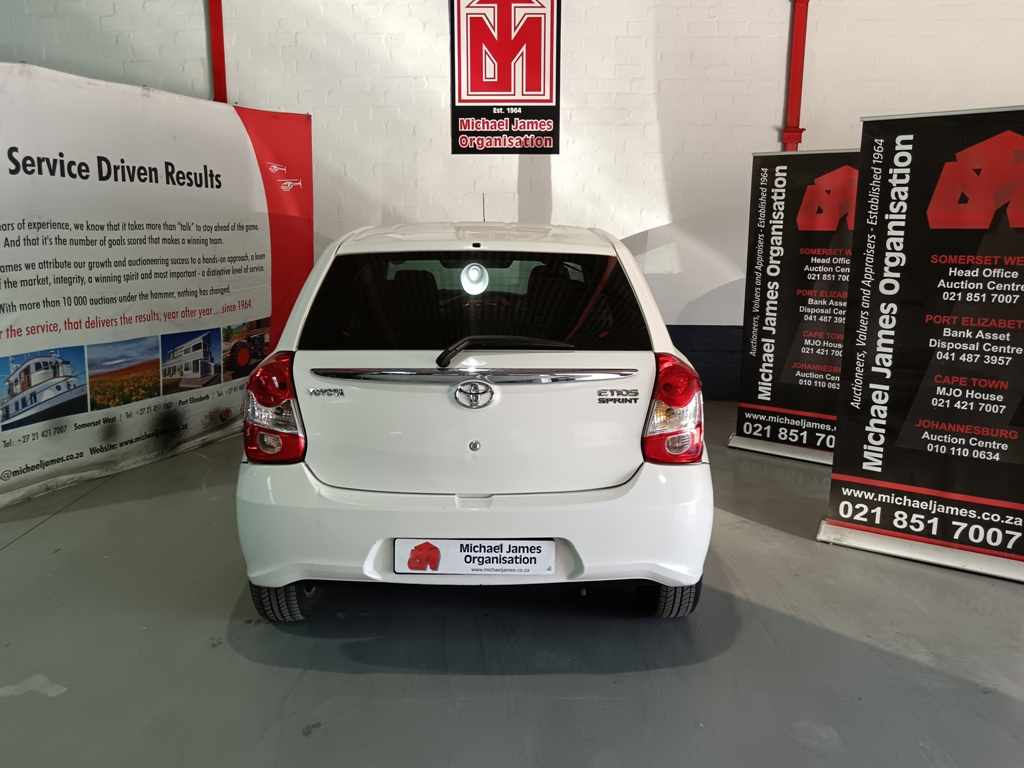 2020 Toyota Etios 1.5 SPRINT thumbnail 4