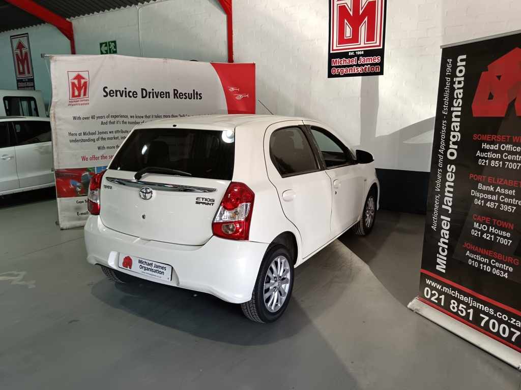 2020 Toyota Etios 1.5 SPRINT thumbnail 5