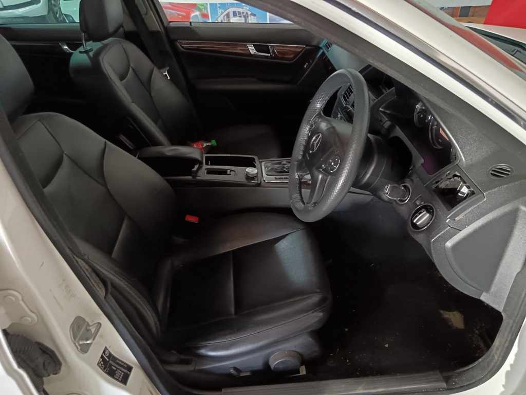 2009 Mercedes-Benz C180 A/T thumbnail 7