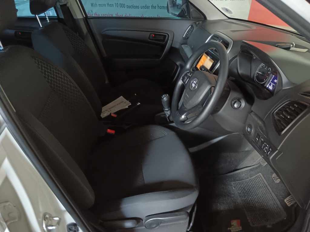 2022 Toyota Urban Cruiser 1.5 thumbnail 7