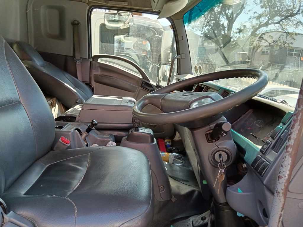 2014 Isuzu FTR 850 F/C C/C thumbnail 6
