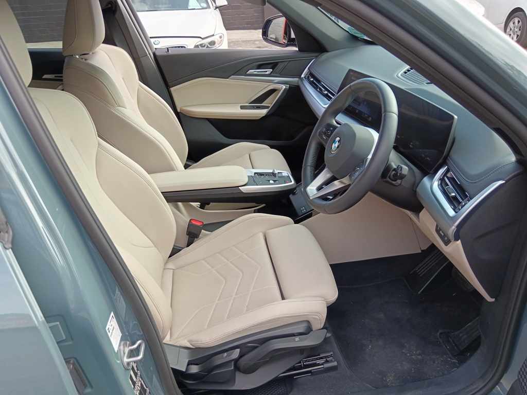 2023 BMW X1 sDRIVE 18d thumbnail 7
