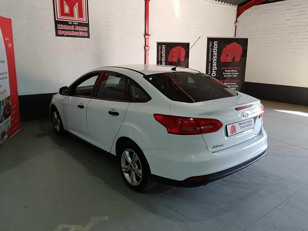 2017 Ford Focus 1.0 Ecoboost thumbnail 6