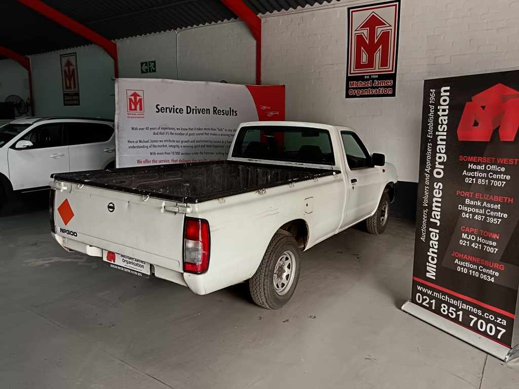 2018 Nissan NP300 2.5 TDi LWB thumbnail 5