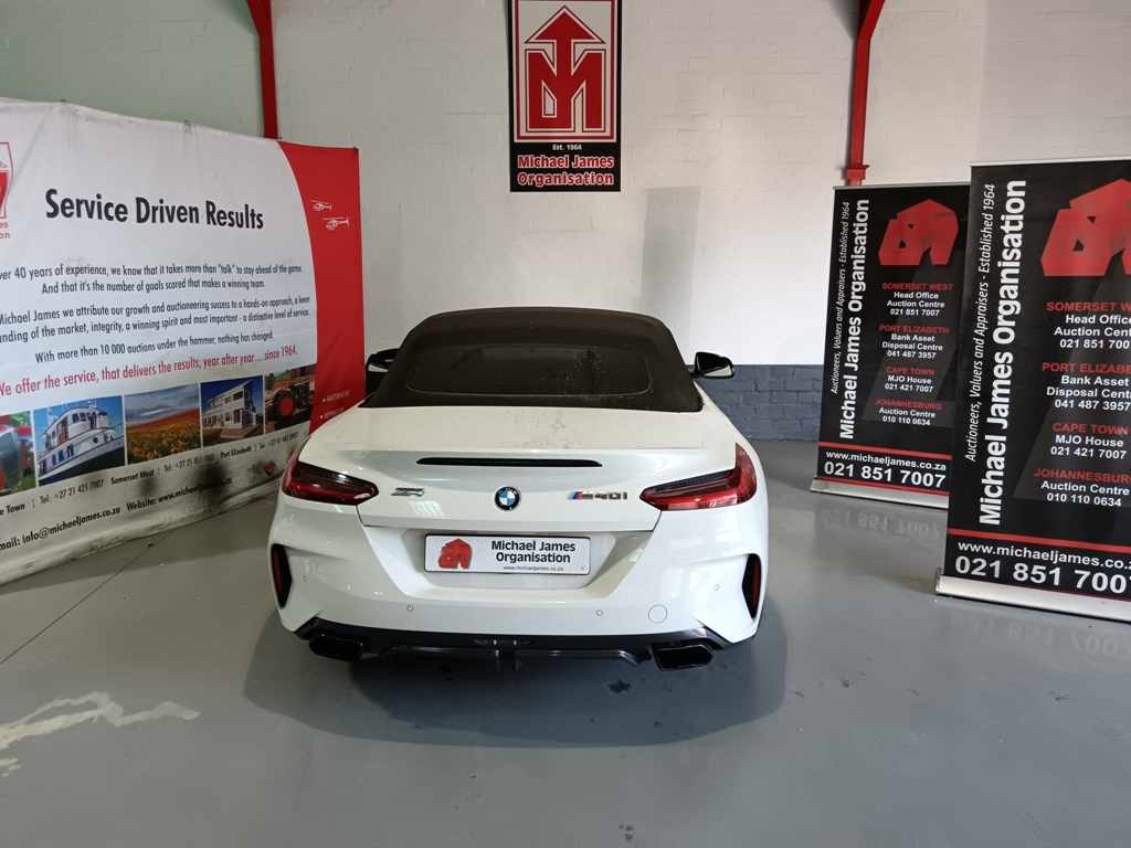 2021 BMW Z4 M40i thumbnail 4