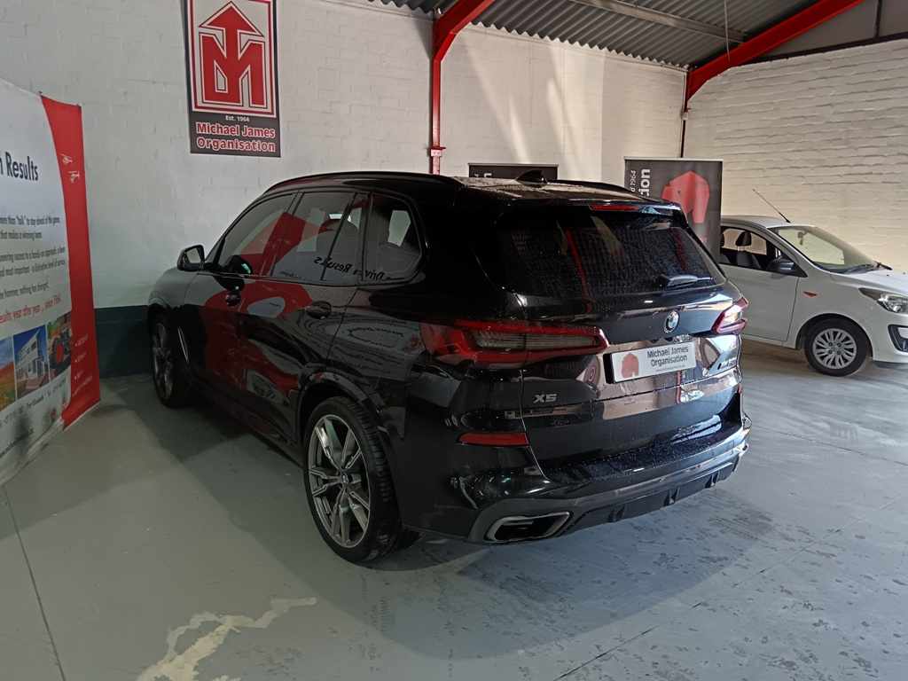 2020 BMW X5 M50i thumbnail 6