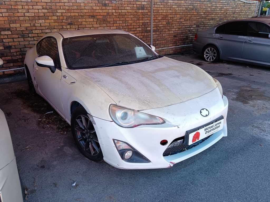 2013 Toyota 86 2.0 (NON RUNNER) thumbnail 3