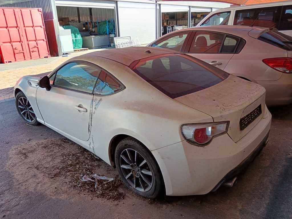 2013 Toyota 86 2.0 (NON RUNNER) thumbnail 4
