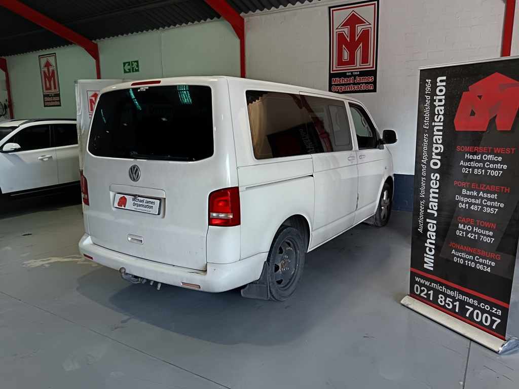 2011 VW T5 KOMBI 2.0 TDi thumbnail 5