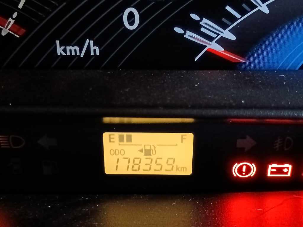 2014 Toyota Etios 1.5 thumbnail 8