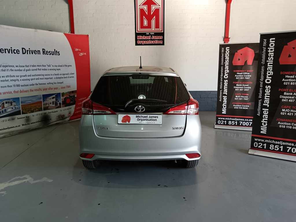 2020 Toyota Yaris 1.5 thumbnail 4