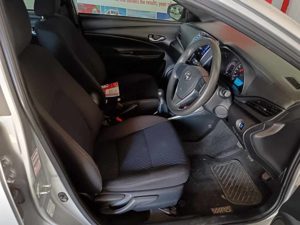 2020 Toyota Yaris 1.5 thumbnail 7