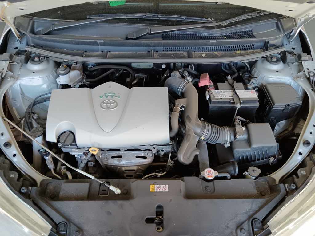 2020 Toyota Yaris 1.5 thumbnail 9