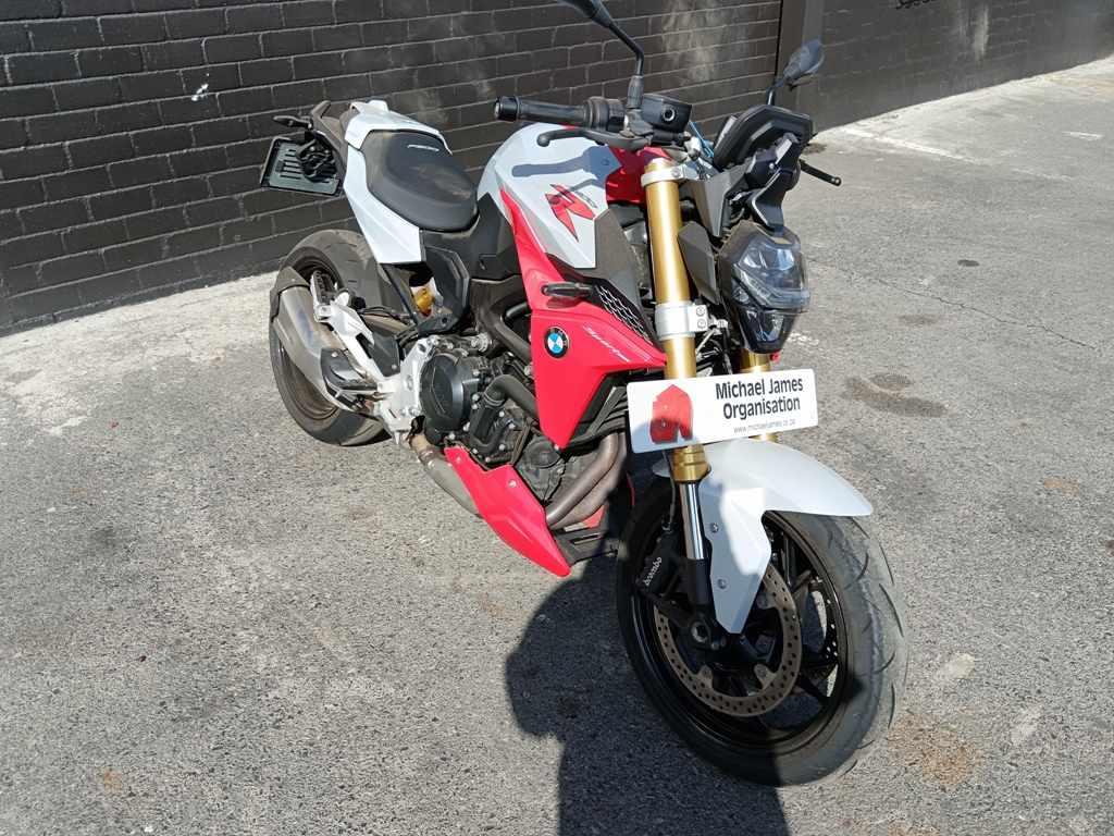 2021 BMW F 900 R thumbnail 3
