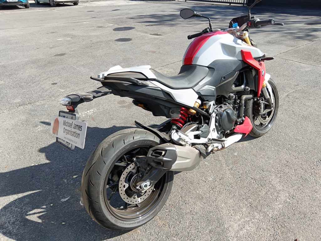 2021 BMW F 900 R thumbnail 5