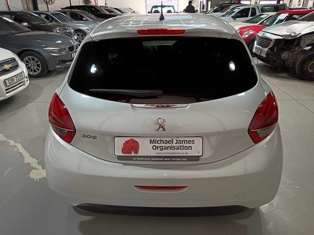 2020 Peugeot 208 thumbnail 4