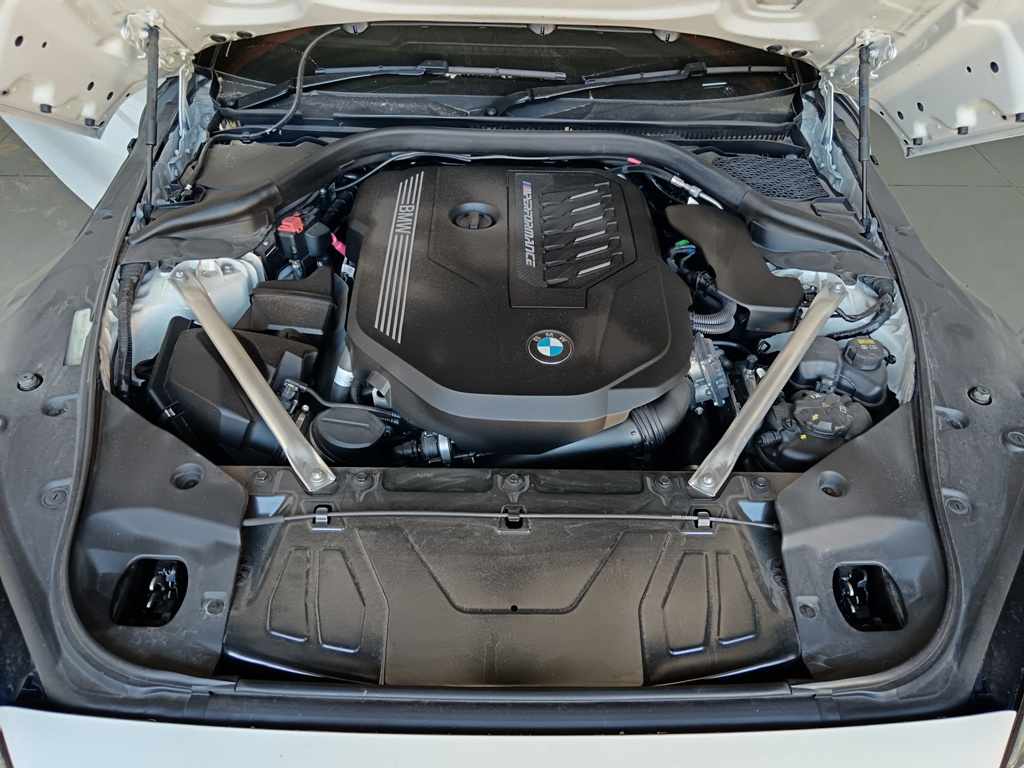 2021 BMW Z4 M40i thumbnail 9