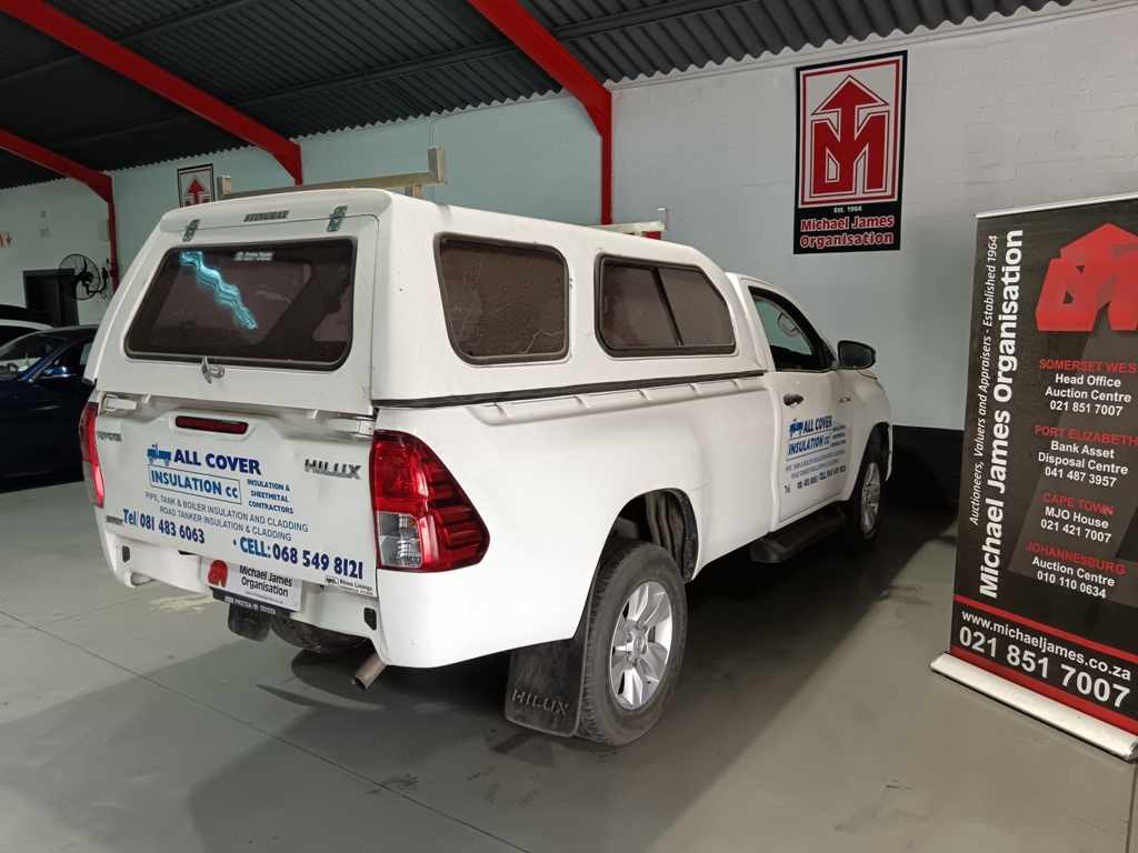2017 TOYOTA HILUX 2.4 GD-6 P/U S/C thumbnail 5